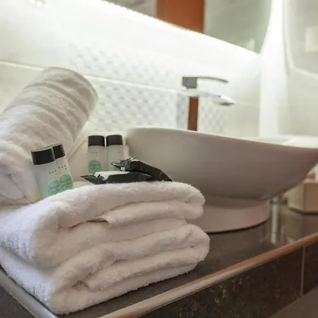 Alcedo Βίλα Alli Meria